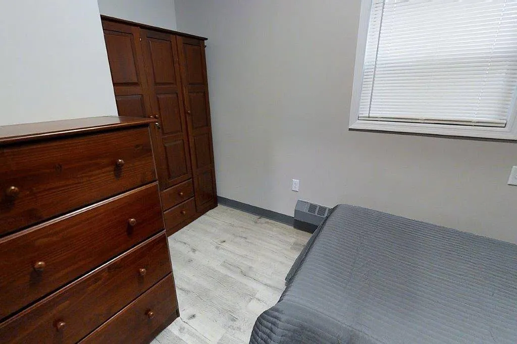 344 Kearny Ave — Photo 1