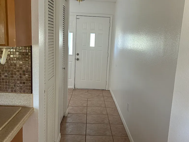 26193 Barcelos Ct — Photo 6