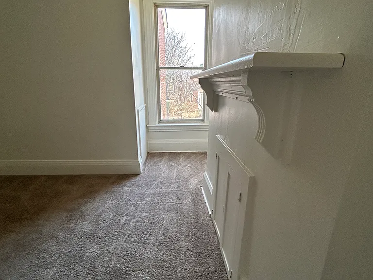 208 W Elizabeth St — Photo 17
