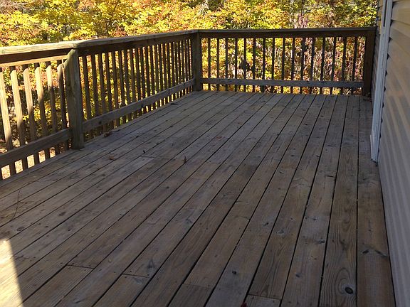 Side Porch (to kitchen)