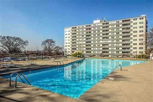 1st image of 3415 W End Ave APT 811E