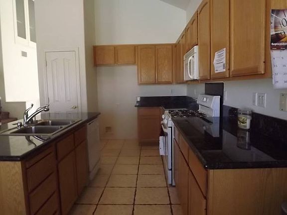 5th image of 9429 Bondeno St