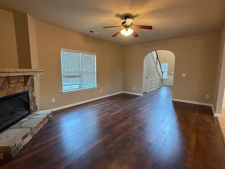 3012 Burgess St — Photo 4