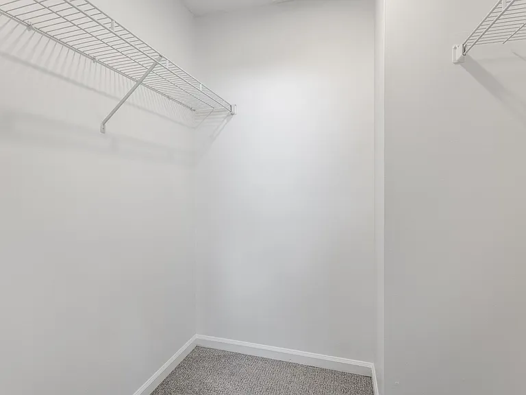Sundance Apartments — Photo 28