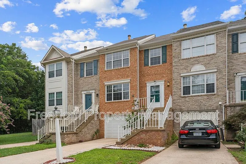 8644 Sanderling Dr