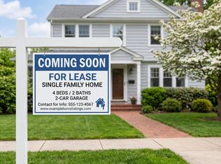 13212 Pennypacker Ln, Fairfax, VA 22033