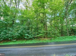 9113 Jeffery Rd, Great Falls, VA 22066