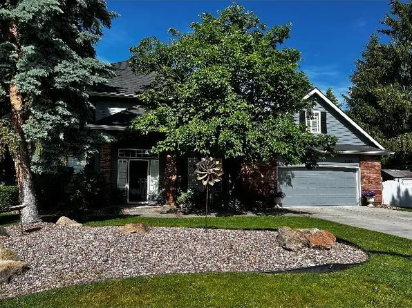 5125 N Riverfront Dr, Garden City, ID 83714