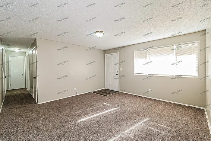 8506 Crystal Ave — Photo 5
