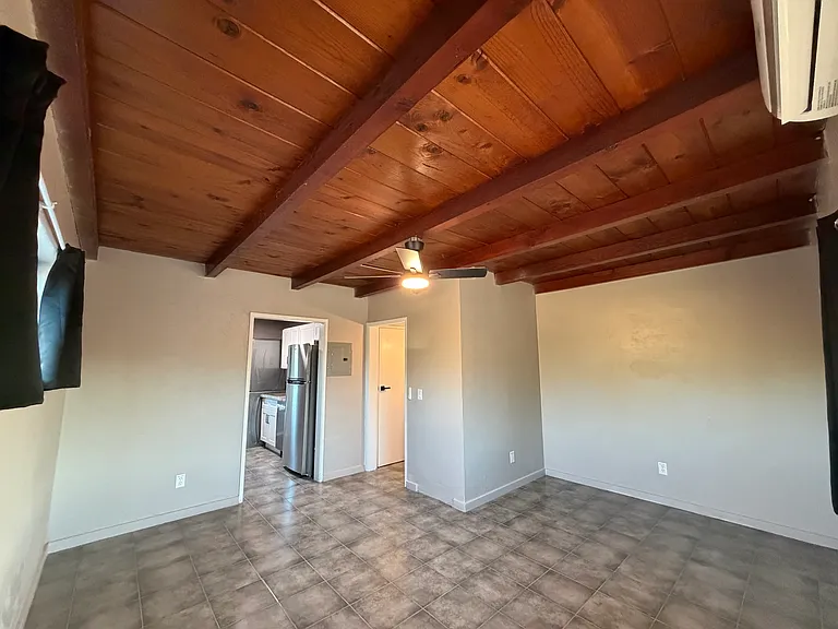 2758 N Montezuma Ave — Photo 3