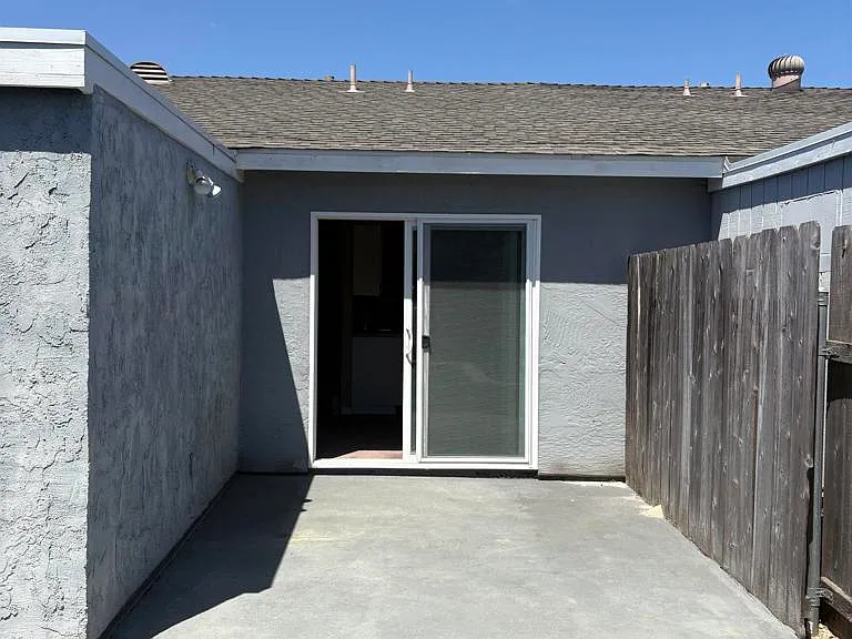 359 San Dimas Ave — Photo 13