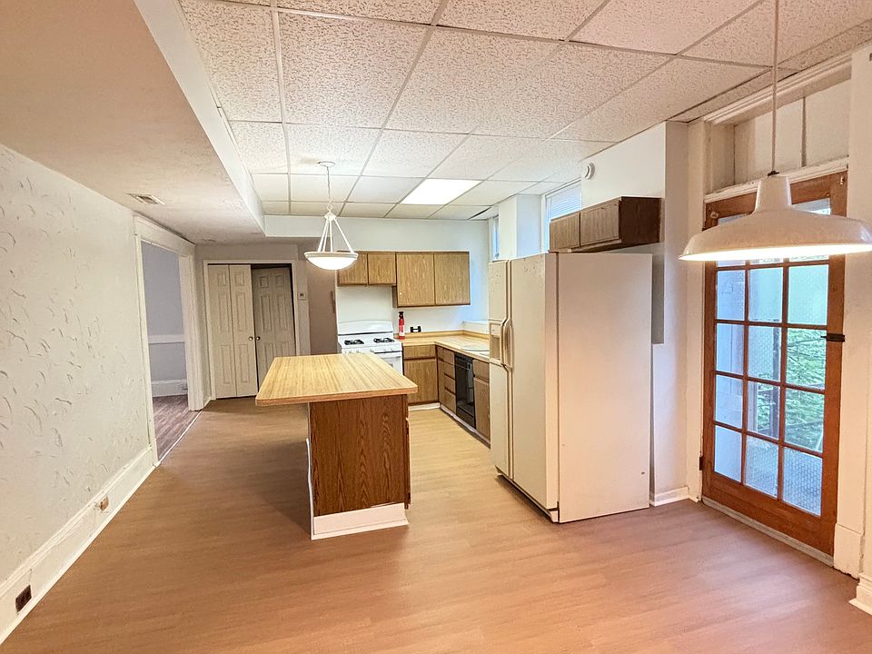 1st image of 6129 Saint Clair Ave #8