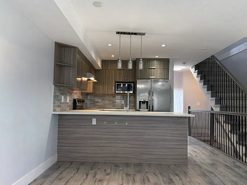 500 Fleming Rd #7