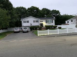 26 Perley Evans Dr, Randolph, MA 02368