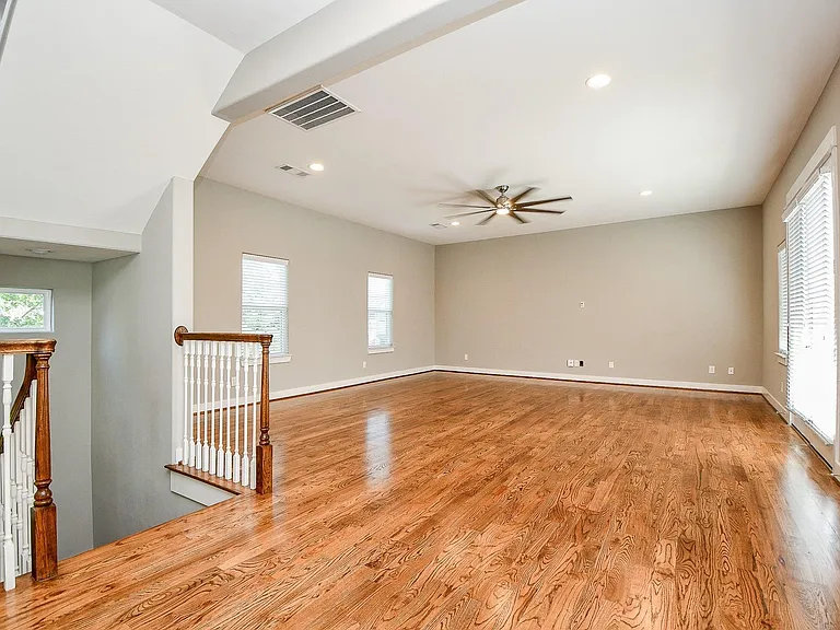 955 W 24th St #D — Photo 28