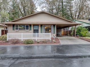 726 Brookside Cir, Rogue River, OR 97537