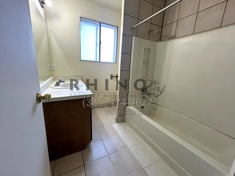 449 N 1465 W — Photo 5