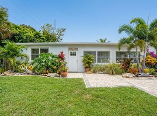 1205 S Lake Dr, Lantana, FL 33462