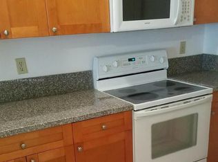 1025 Twin Lakes Dr #28-A, Coral Springs, FL 33071