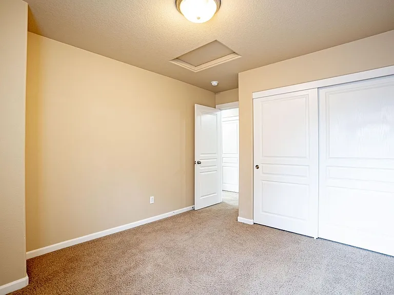 20487 Brentwood Ave — Photo 23