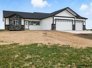 2070 Mammoth Rd, Cheyenne, WY 82009