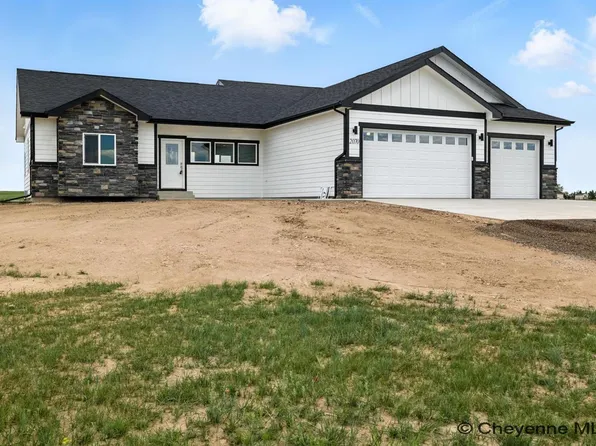 2070 Mammoth Rd, Cheyenne, WY 82009