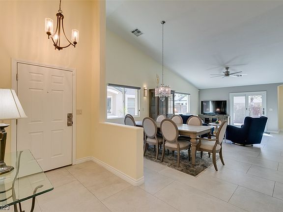 5th image of 10207 Birch Bluff Ln