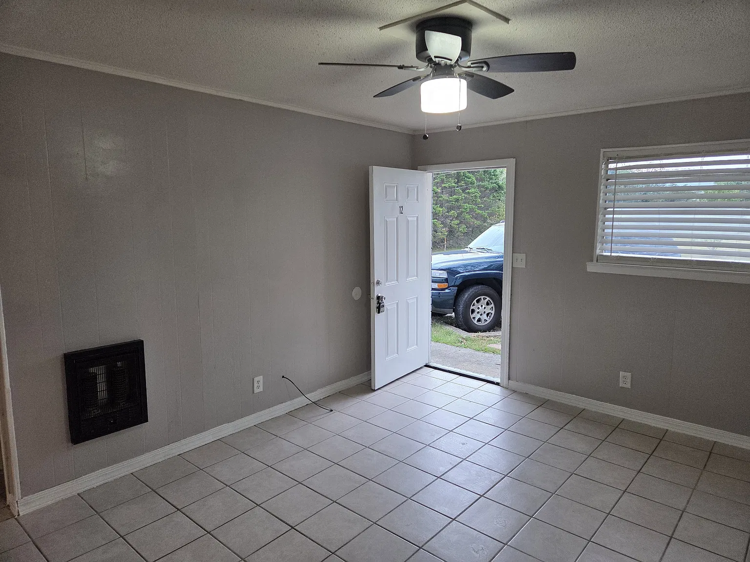 Stoney Point Apartments - S12 — Photo 3