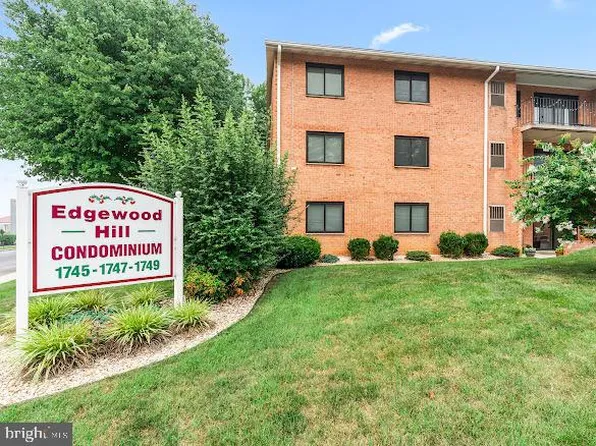 1745 Edgewood Hill Cir APT 2, Hagerstown, MD 21740