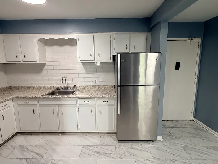 560 Main St #2D-0 — Photo 2