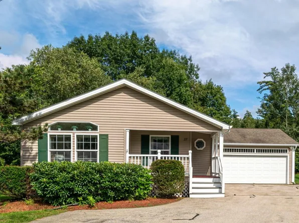 27 Mill Pine Road, Sandown, NH 03873