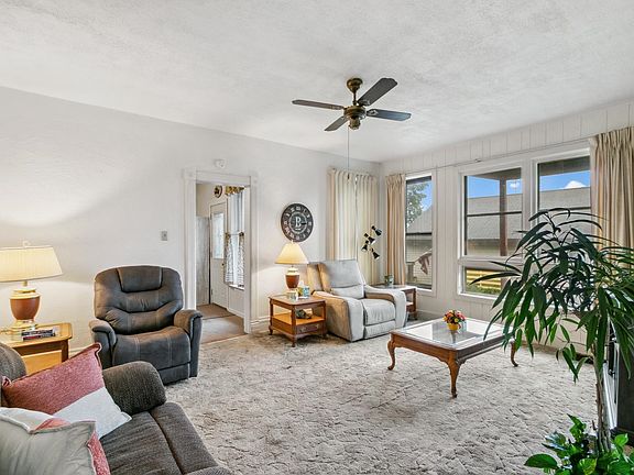 5th image of 370 Park St