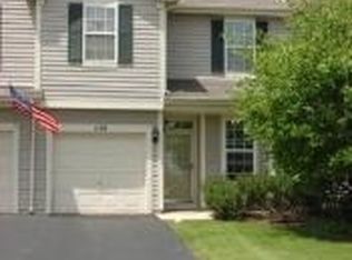 1119 Whispering Hills Dr, Naperville, IL 60540