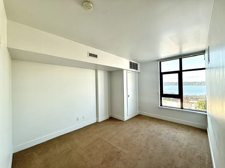 2911 2nd Ave #907 — Photo 9