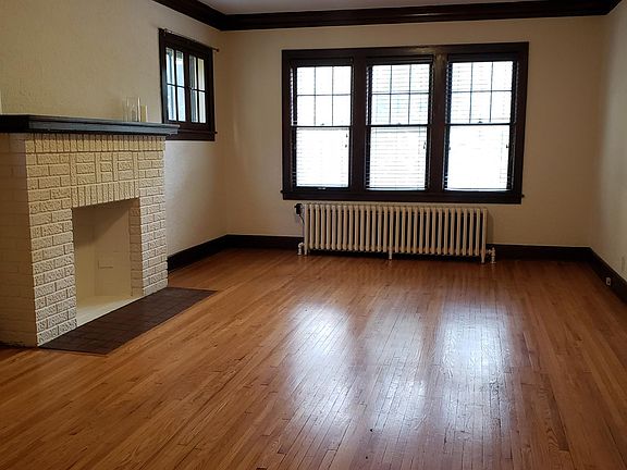 4th image of 3012 James Ave S