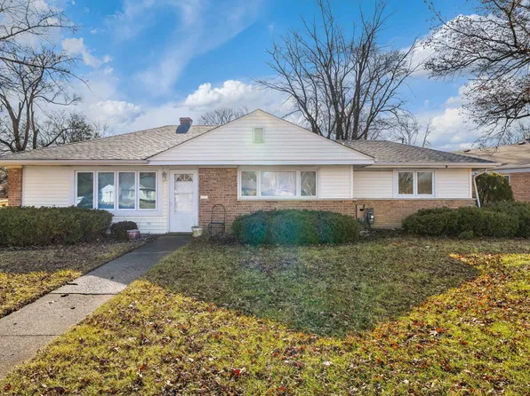 287 Mohawk St, Park Forest, IL 60466