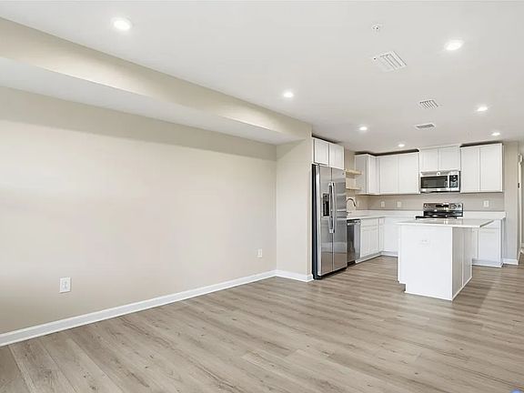 4th image of 509 Portal Cir #A1