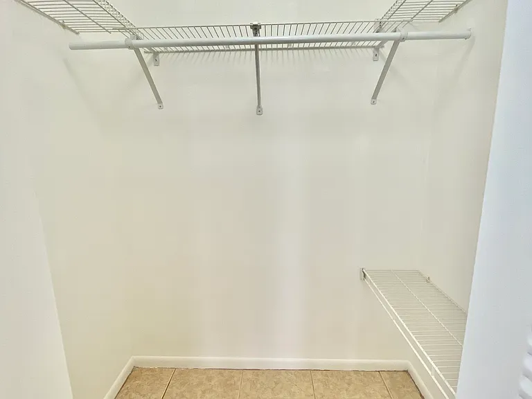 13250 SW 88th Ter N #402 — Photo 7