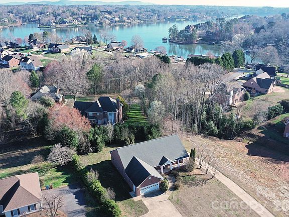 2nd image of 640 40th Avenue Ln NW