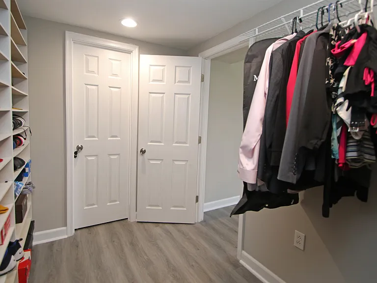 224 Spring Run Ln — Photo 39