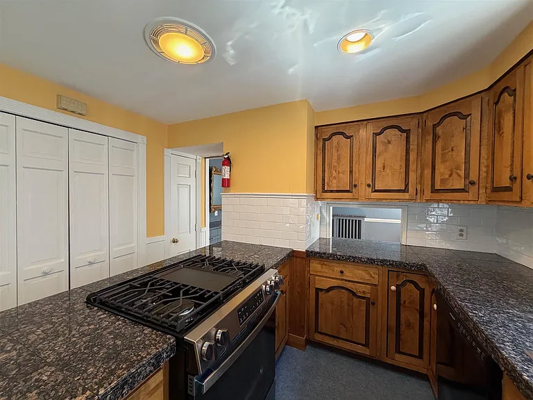 57 Clarendon Ave #1 — Photo 14