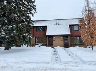 23 Flint Dr #3, Kitchener, ON N2E 1S8