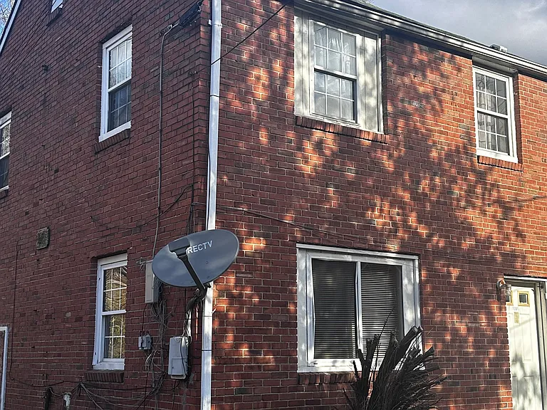 1301 Madison Ave — Photo 1
