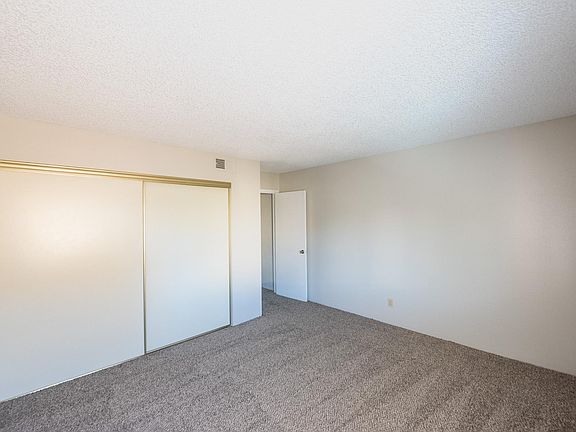 4th image of 1303 Darlene Way #302