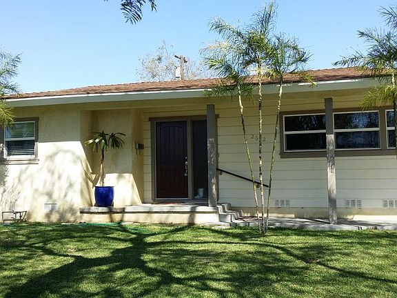 Exterior Front Photo 2