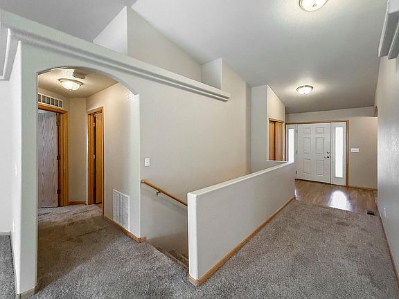 5th image of 4479 Cole Dr