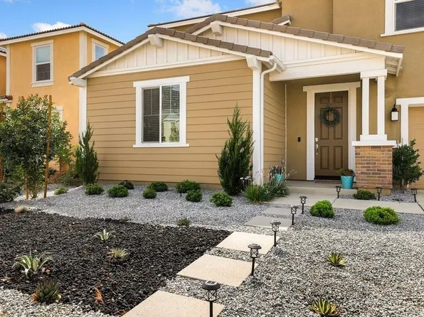 29817 Olympic Dr, Menifee, CA 92585
