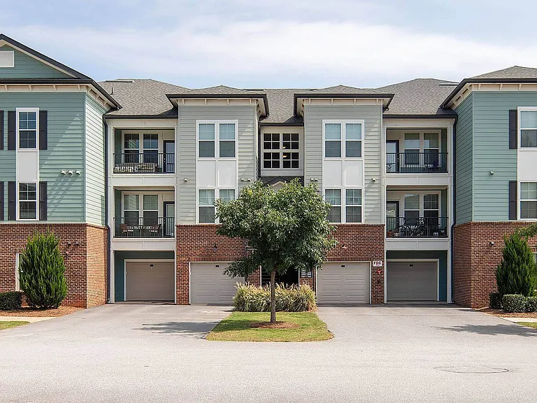 TRAILSIDE VERDAE APARTMENTS — Photo 40