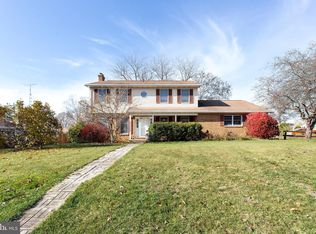 1175 Krentler Dr, Hanover, PA 17331