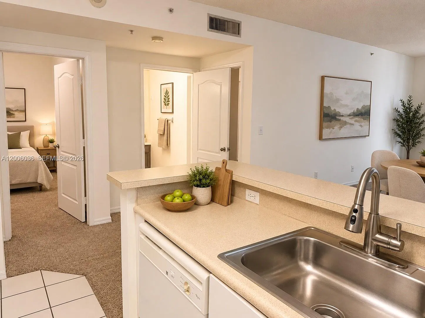 Blue Lagoon Condo — Photo 3